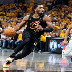 Cavaliers pummel Pacers to cut series deficit to 2-1