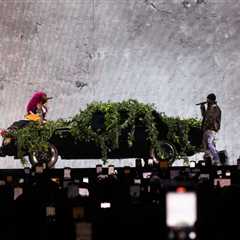 Kendrick Lamar & SZA Preach Love Over Hate During 1st LA Stop of Grand National Tour: 5 Best Moments