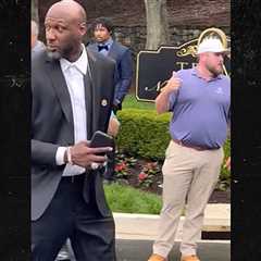Lamar Odom Booed, Heckled For Attending Donald Trump Crypto Dinner
