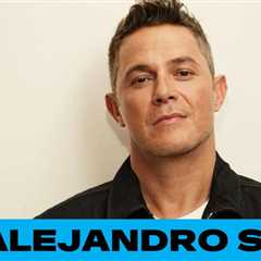 Alejandro Sanz Discusses How ‘Bésame’ With Shakira Came to Life | Billboard News