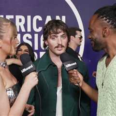 Benson Boone On His Sold Out Tour, Dealing With Online Criticism & More | AMAs 2025
