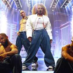 Janet Jackson & Jennifer Lopez Aren’t Leaving Las Vegas Anytime Soon After 2025 AMAs
