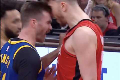 Warriors’ Pat Spencer ejected after headbutting Rockets’ Alperen Sengun in wild scene