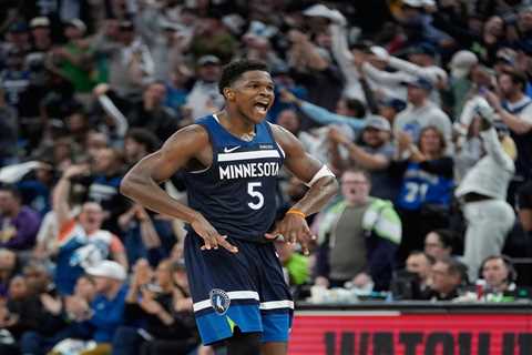 BetMGM bonus code NPNEWSGET: Warriors vs. Timberwolves Game 1 prediction, odds, props