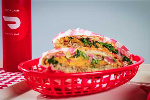 Jalen Brunson’s a hero — with  turkey, broccoli rabe and peppers