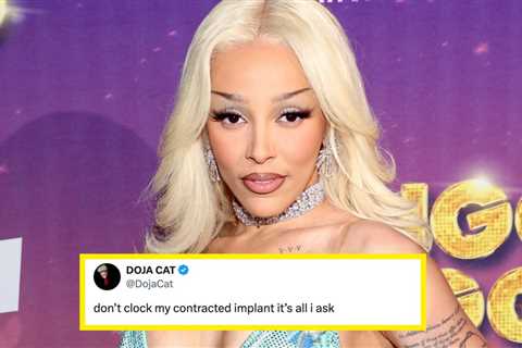 Doja Cat Asked Fans Not To Clock Her Visible Plastic Surgery Complication Following A Performance