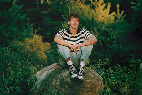 Forrest Frank Doubles Up Atop Christian Charts With ‘Child of God II’ & ‘Your Way’s Better’