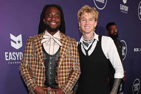 2025 American Music Awards Red Carpet: Best Photos