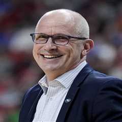 Dan Hurley makes Knicks stance clear as rumors swirl about UConn coach’s interest