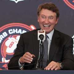 Wayne Gretzky Gets Introduced to ‘Pink Pony Club’ & Wants Chappell Roan’s Hit as His Ringtone