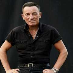 Bruce Springsteen Says Goodbye to Brian Wilson & His ‘Otherworldly Ear’ for Music: ‘Farewell,..