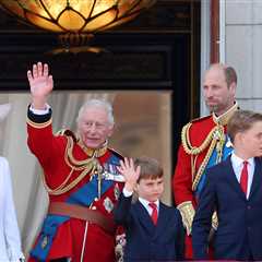 Kate Middleton & Daughter Charlotte Twin at Trooping the Colour