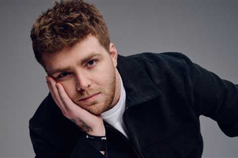 Alex Warren Breaks Out of a Tie With Ed Sheeran for U.K. Singles Chart Record