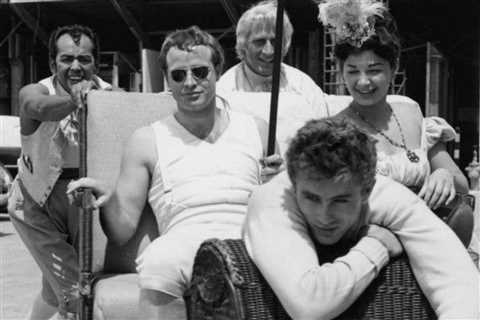 22 Absolutely Bonkers Things I've Learned About Old Hollywood Celebs That Made My Jaw Hit The Floor