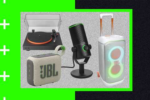 If Benson Boone Didn’t Hand You a JBL Speaker Out of the Trunk of His Car at Gov Ball, You Can..