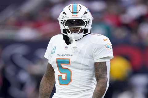 Mike McDaniel gives blunt answer as Jalen Ramsey trade drama spirals: ‘Don’t give a s–t’