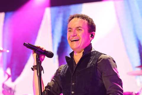 Fonseca’s Tropicalia Tour Set List