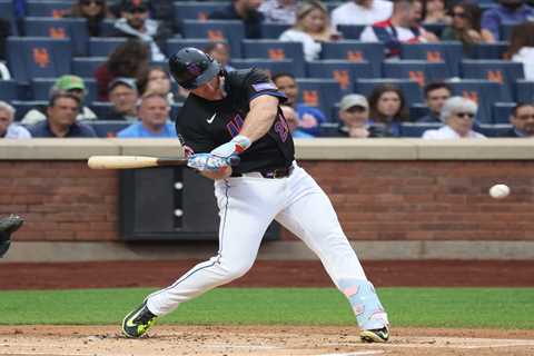 A pair of Petes forcing their way into NL MVP consideration