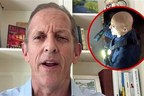 Retired FBI Agent Says Cop Impersonators Ratchet Up Public Distrust of Police