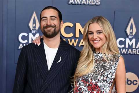 Kelsea Ballerini Calls Noah Kahan ‘a Joy’ to Perform With