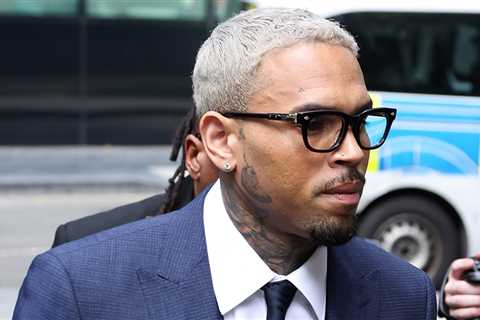 Chris Brown Pleads Not Guilty in Bottle-Throwing Attack in UK