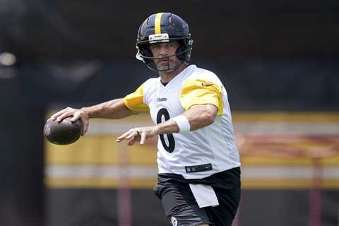 Aaron Rodgers went on a ‘25-minute diatribe’ about Jets’ running game