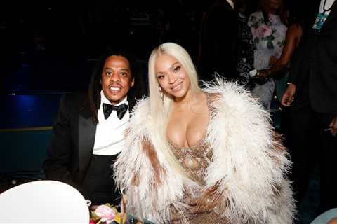 Jay-Z Joins Beyoncé for ‘Crazy in Love’ & More in Surprise Duet in Paris
