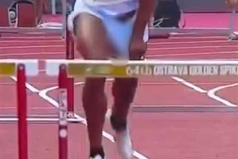 American sprinter Chris Robinson suffers shocking wardrobe malfunction — and still wins the race