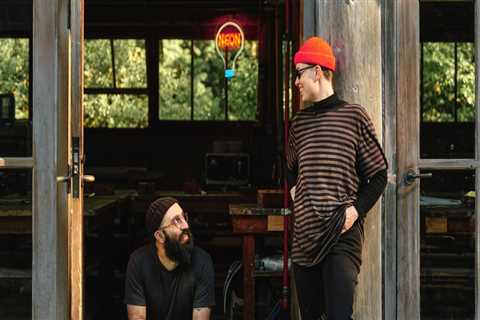 Exploring the Vibrant Art Scene in Southeastern Washington: Student Discounts and Special Rates