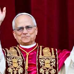 People Are Losing It Over This Photo Of Pope Leo When He Was In His 20s