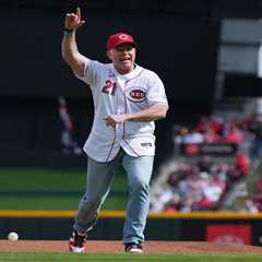 Sean Casey shows injury nightmare after one Savannah Bananas at-bat: ‘Hammies looked like pulled..