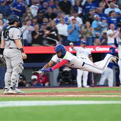Yankees’ AL East hole further deepens with sloppy loss to Blue Jays