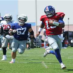 Giants offense flips the script to win the day in first padded practice