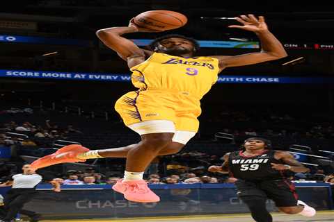 LeBron James needs just two words to hype up Bronny’s thunderous Lakers Summer League dunk