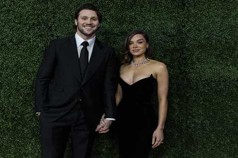 Josh Allen lists California home for $8.5 million after marrying Hailee Steinfeld