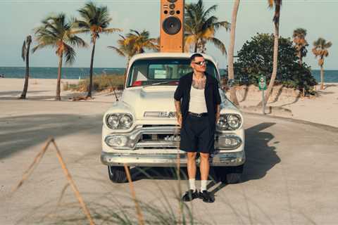 Kapo Shakes Up Latin Albums Charts With ‘Por Si Alguien Nos Escucha’: ‘I Declared That I Was No. 1′