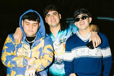 Víctor Mendívil Signs Global Deal With Óscar Maydon’s Rico o Muerto & Downtown Records