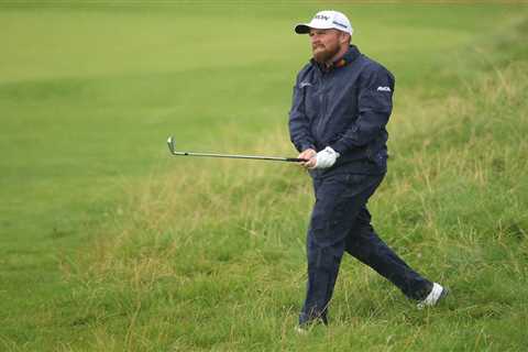 Shane Lowry gets controversial penalty to derail British Open hopes