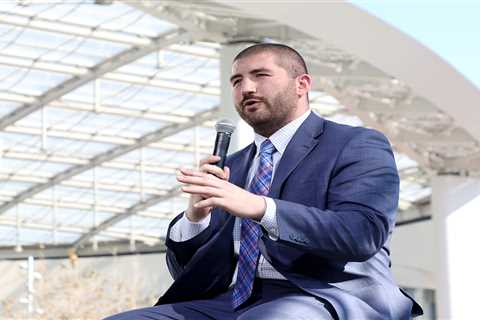 JC Tretter resigning from NFLPA in another stunning move days after executive director scandal