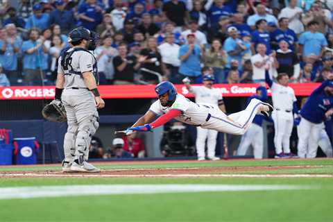 Yankees’ AL East hole further deepens with sloppy loss to Blue Jays