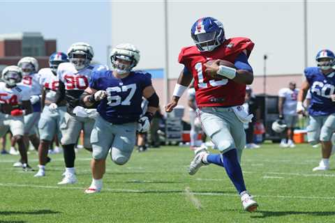 Giants offense flips the script to win the day in first padded practice
