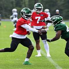 Jets’ sloppy offensive problems show up again