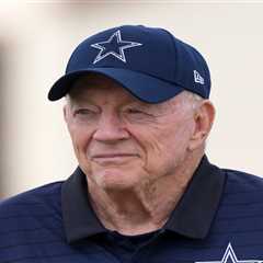 Cowboys fans taunt Jerry Jones with Micah Parsons chants as contract drama festers