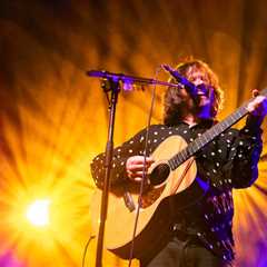 Bright Eyes’ Conor Oberst Attends His Own Lookalike Concert in Nebraska