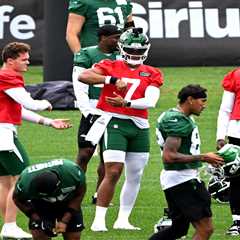 Jets’ love for Justin Fields can only go so far now as true test awaits