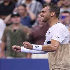 Benjamin Bonzi stuns Daniil Medvedev in five-set US Open thriller after bizarre cameraman..