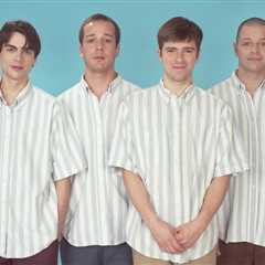 Weezer’s Brian Bell Is Excited to See Oasis