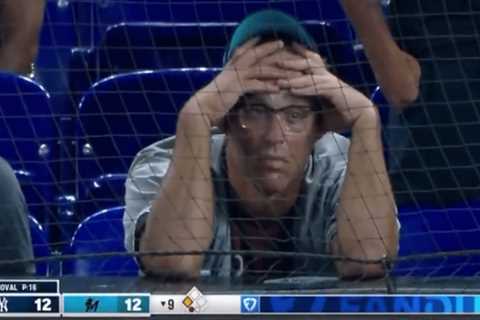 Marlins announcer dunks on sad Yankees fan during shocking comeback