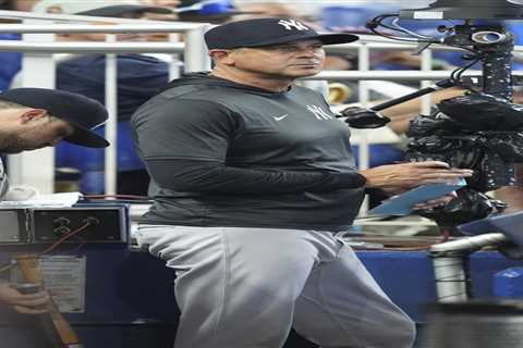Aaron Boone pushes back on ‘accountability’ criticism after Derek Jeter, Alex Rodriguez rip Yankees