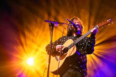 Bright Eyes’ Conor Oberst Attends His Own Lookalike Concert in Nebraska